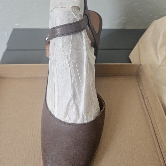 New in Box, Lucky Brand, Size 11, Brown/Carafe LK-Xarissa sandals/heels - Picture 4 of 6